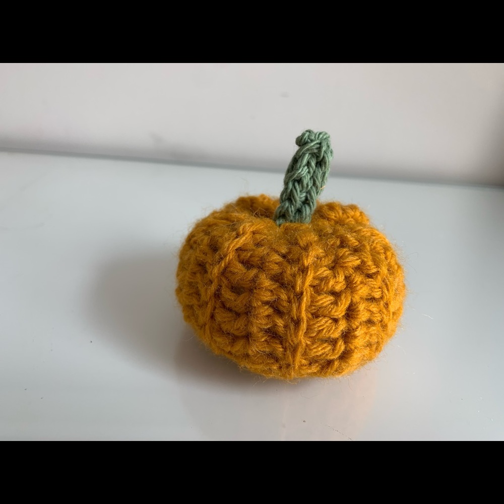 Crochet pumpkin - Picture 2 of 4